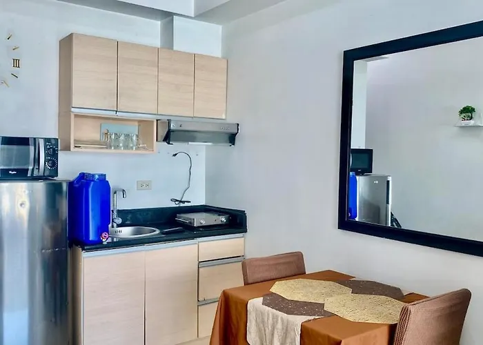 High End Penthouse Makati Cbd Apartment